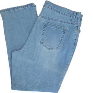 Gloria Vanderbilt Classic Light Blue Denim Amanda Jeans Size 18 Short EUC